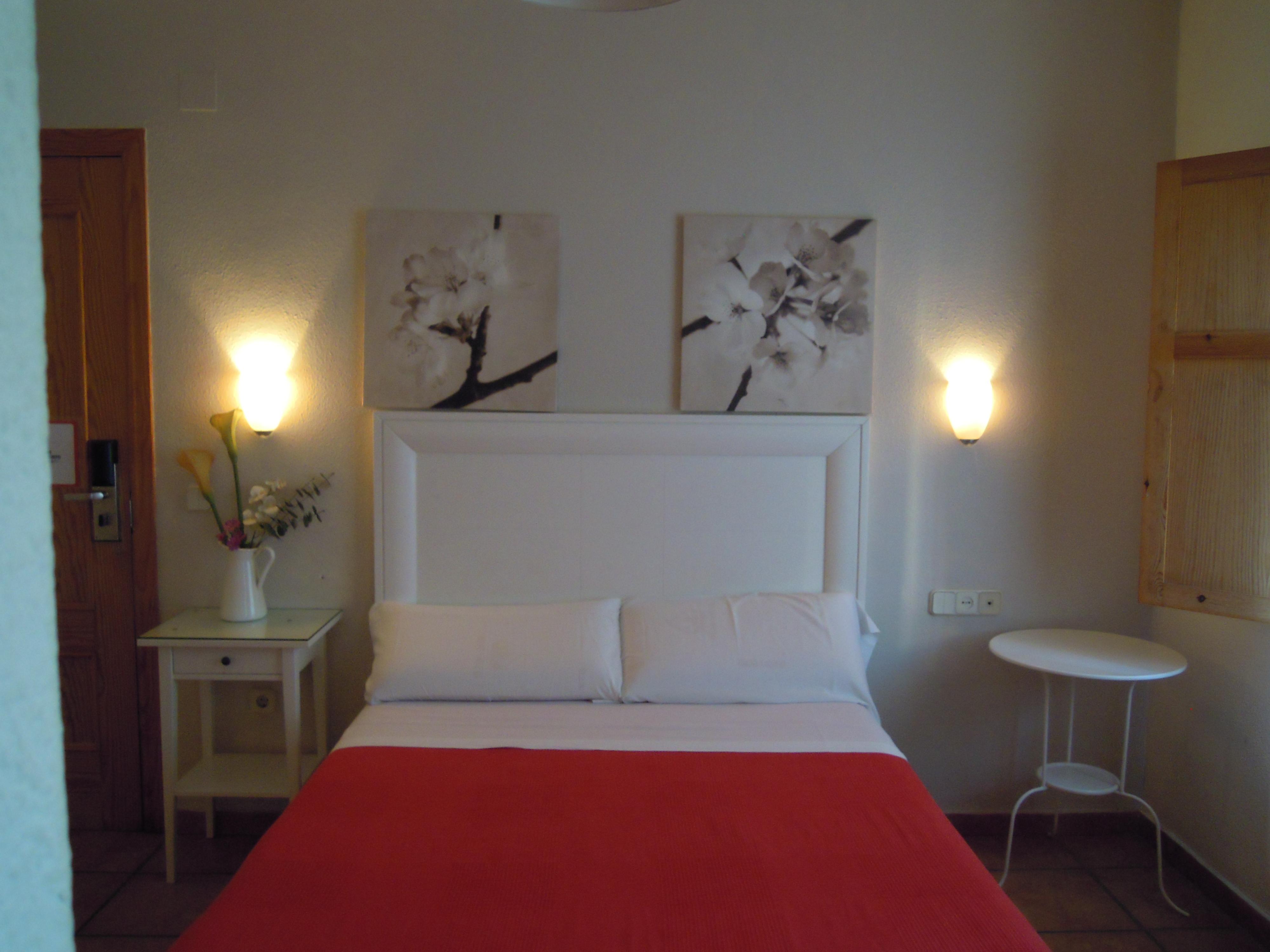 מאלגה Hostal Moscatel מראה חיצוני תמונה