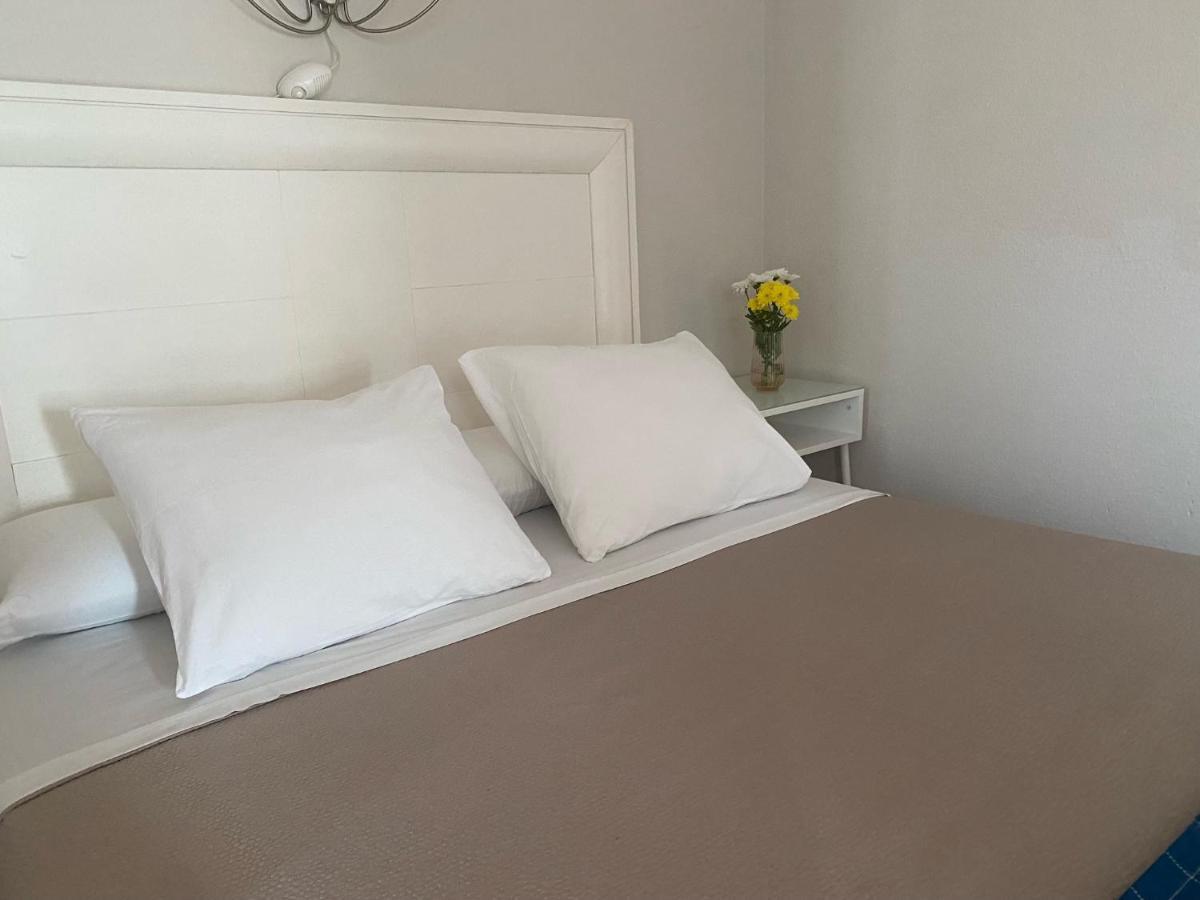 מאלגה Hostal Moscatel מראה חיצוני תמונה