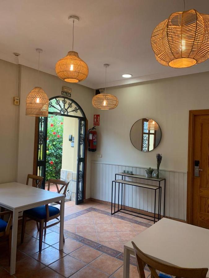 מאלגה Hostal Moscatel מראה חיצוני תמונה