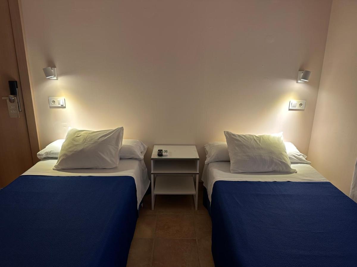 מאלגה Hostal Moscatel מראה חיצוני תמונה